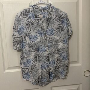 XL Women’s Button-down Blouse